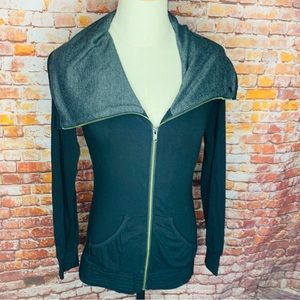 Vintage Y2K Guess Shawl Neck Full Zip Black and Gray Sweatshirt